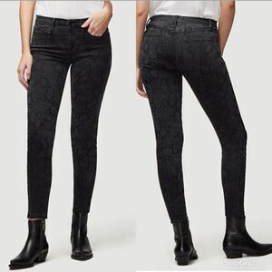 Revolve FRAME - Le Skinny Jeans De Jeanne Tonal Python
